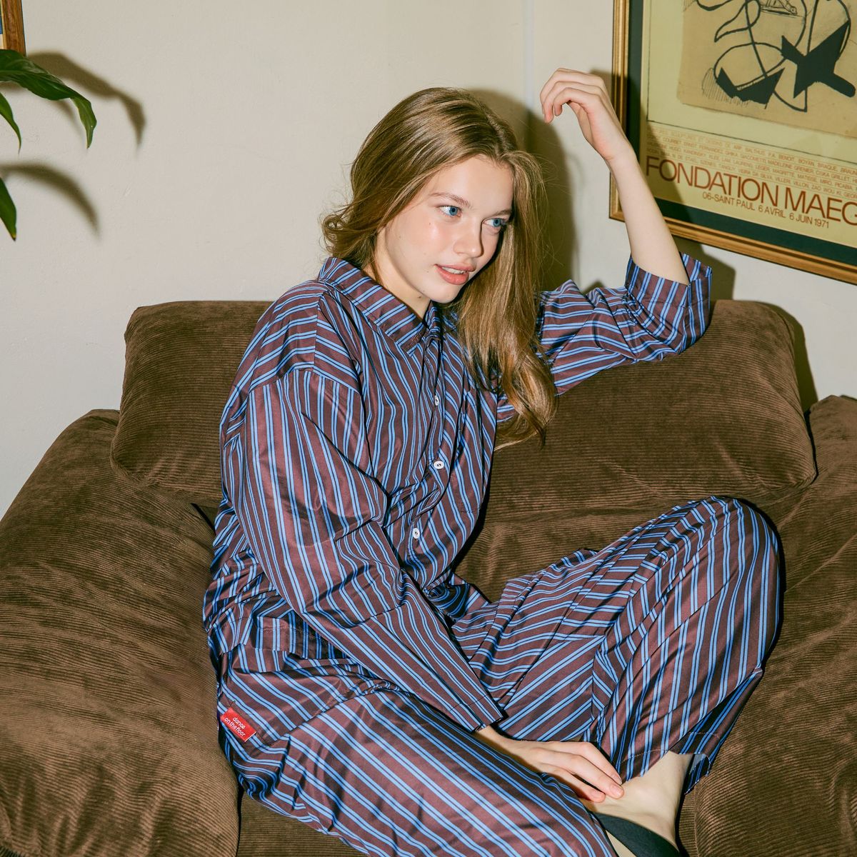 댄스온더플로어(DANCEONTHEFLOOR) furless pajamas 퍼리스 스트라이프 파자마 (bluebrown)
