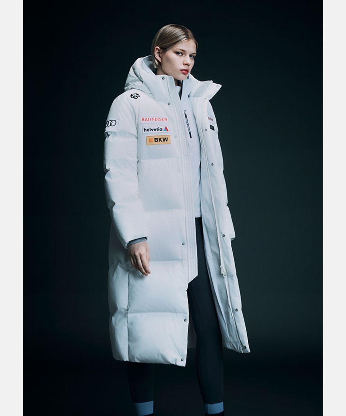 데상트(DESCENTE) 스위스 스키 롱 유러피언 구스 다운 자켓 화이트 SQ421SDJN1