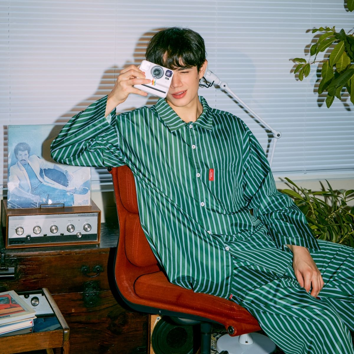 댄스온더플로어(DANCEONTHEFLOOR) furless pajamas 퍼리스 스트라이프 파자마 (Green)