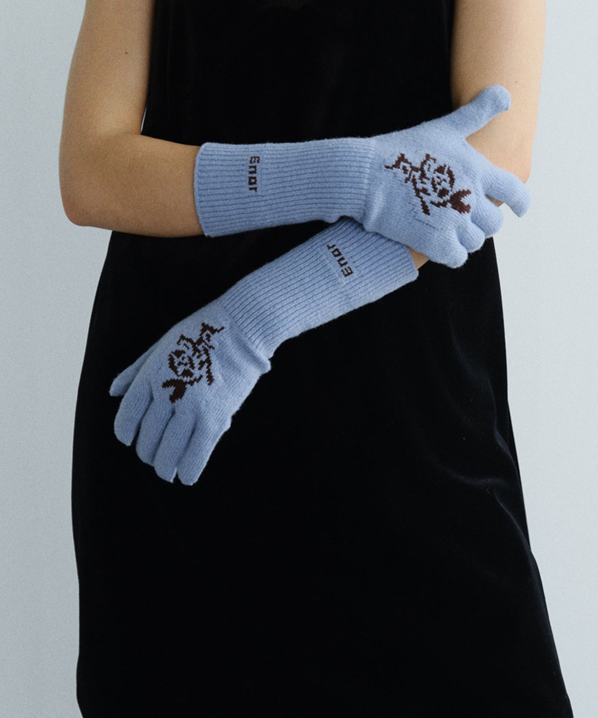 엔오르(EN OR) FLOWER JACQUARD GLOVES - LIGHT BLUE