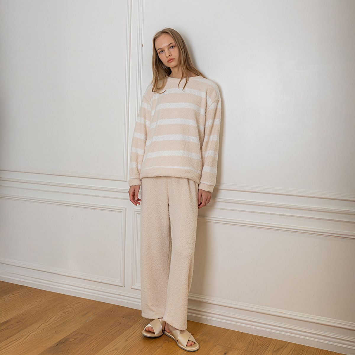 멜라니조이(MELANIE JOY) MJ_Plush stripes two piece pajamas_IVORY