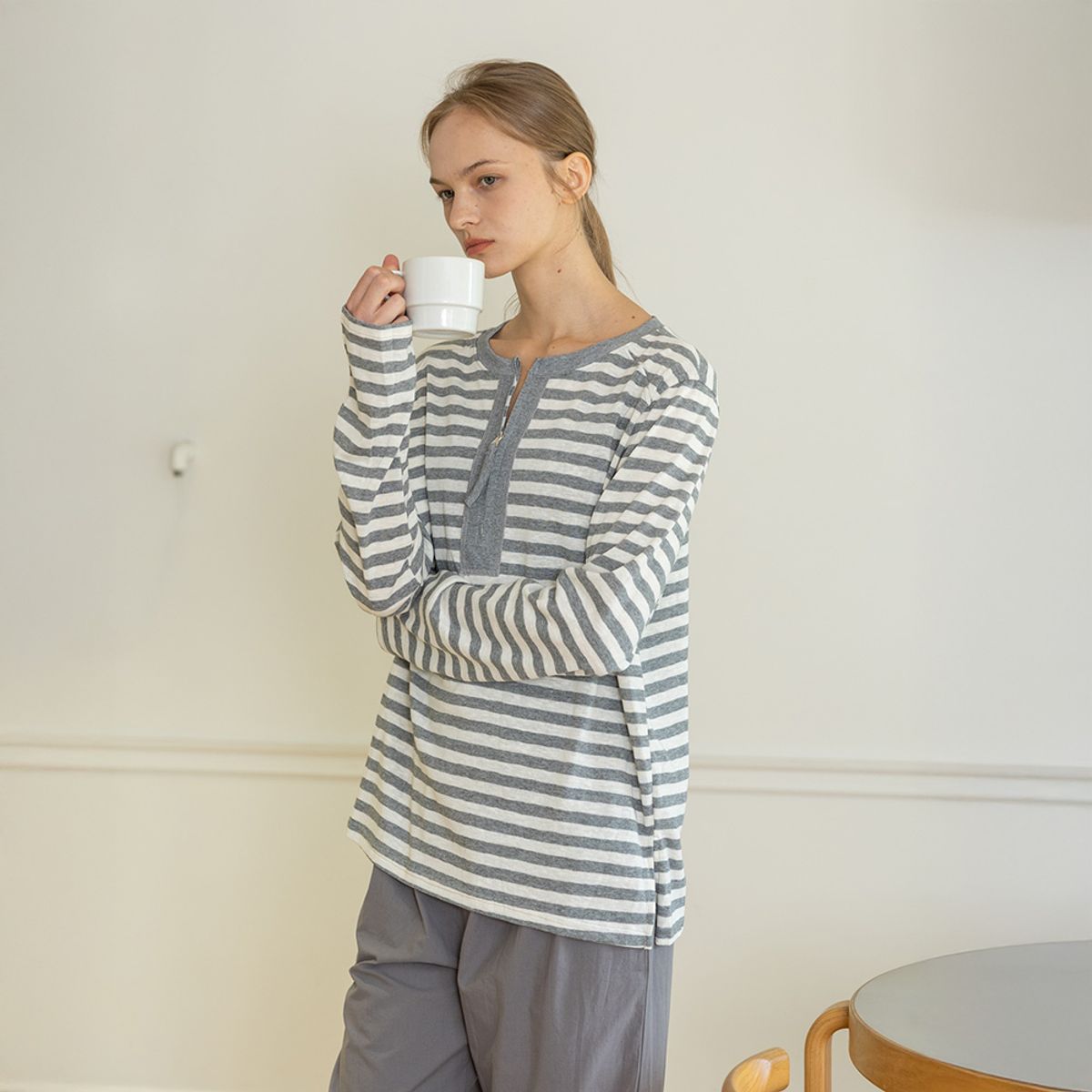 멜라니조이(MELANIE JOY) MJ_Zipper home long sleeves top_GRAY