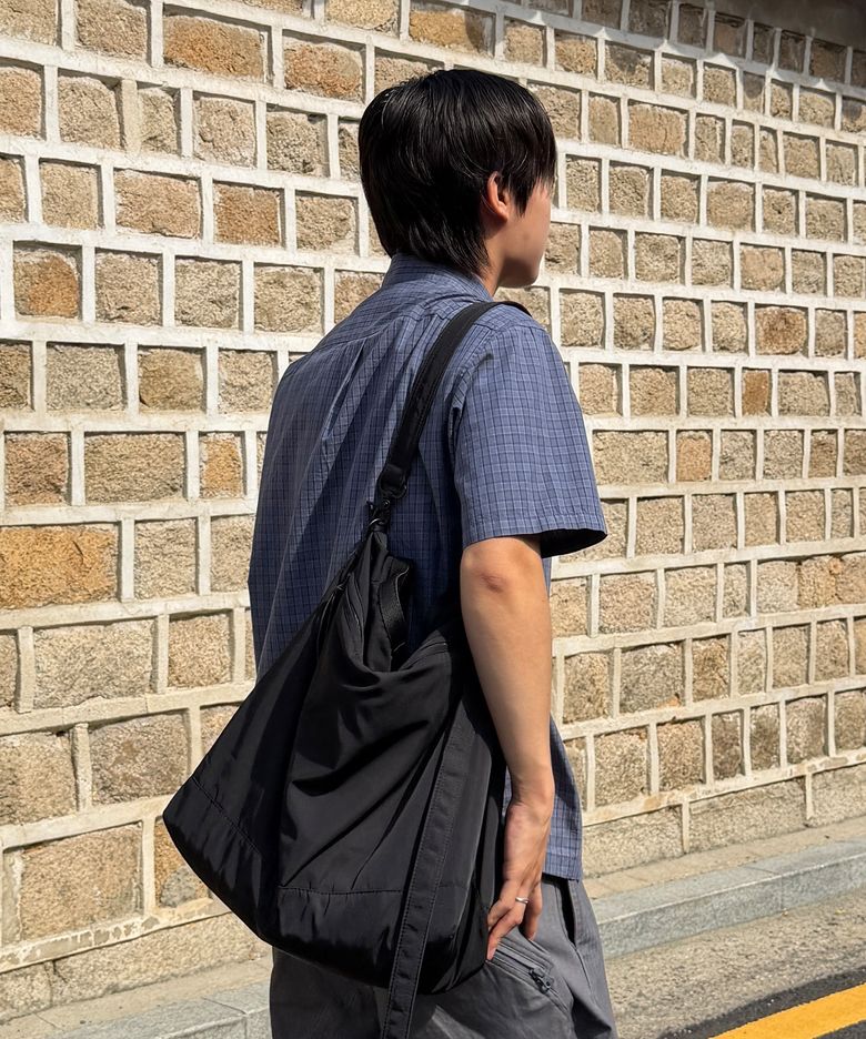 [필수, 세종 PICK] Essential 2way Shoulder Bag / Black