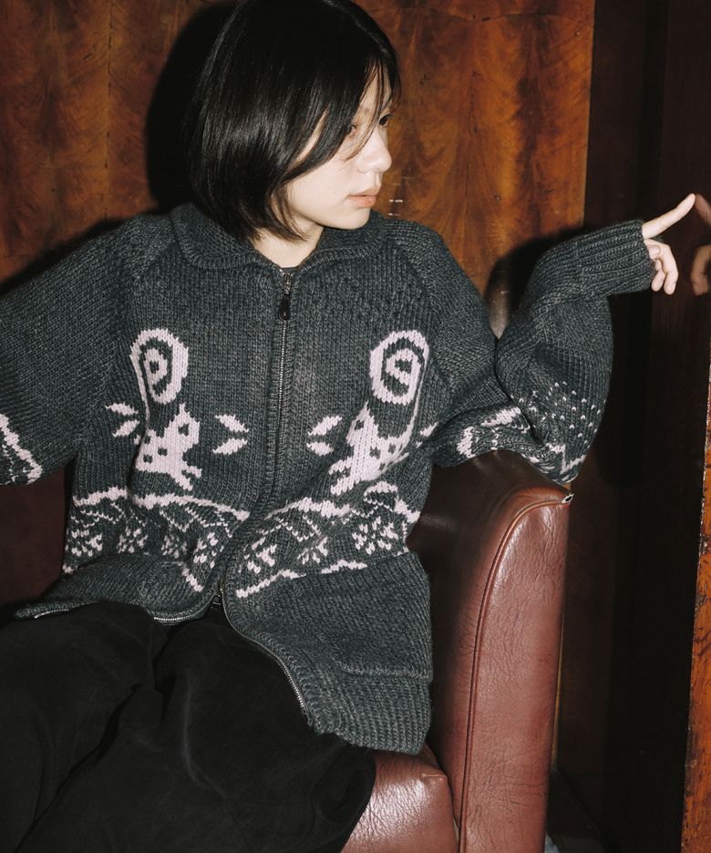 CAT GRAPHIC COWICHAN ZIP-UP, CHARCOAL