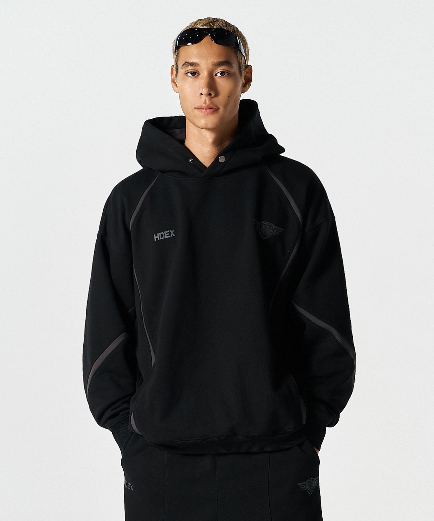 MUSINSA公式 | HDEX ウィングドロゴカラーブロックフードパーカー