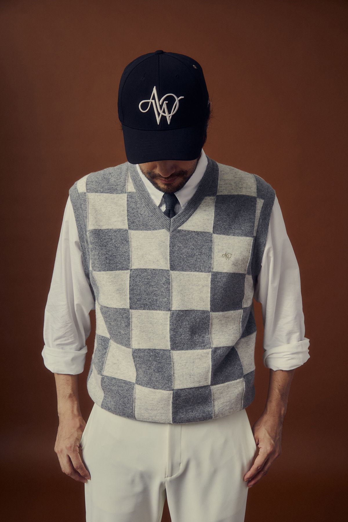 에이오더블유(AOW) MEN CHECKER KNIT VEST