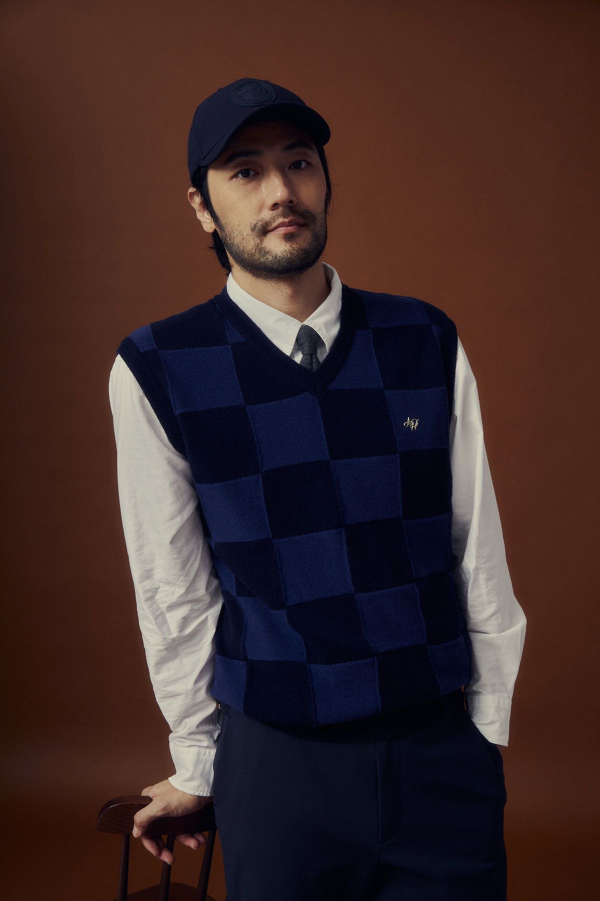 에이오더블유(AOW) MEN CHECKER KNIT VEST