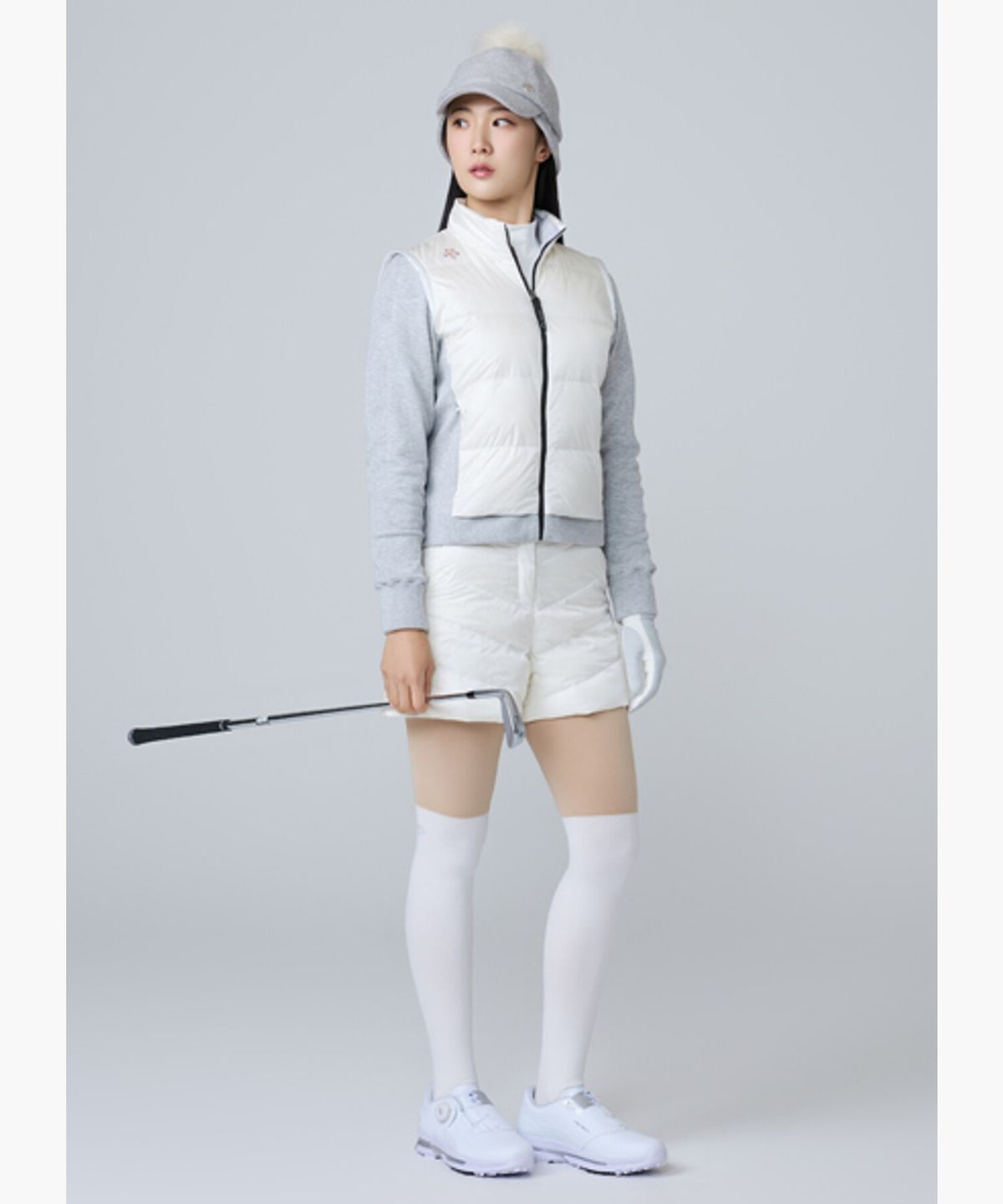 데상트 골프(DESCENTE GOLF) 여성 다운 퀼팅 쇼츠  DQ42WFSPOA