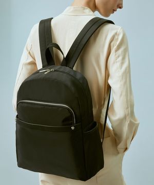 메이트 남여공용 여행용 캐주얼 백팩 블랙