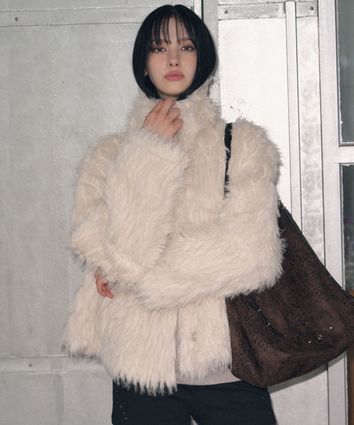 레더리(LEATHERY) 리버시블 시어링 퍼 자켓 [CREAM]