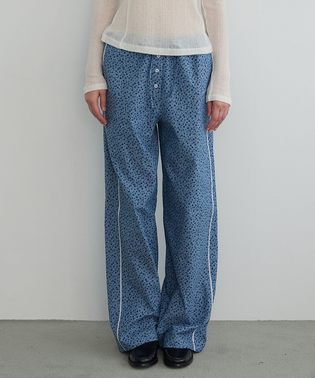 아밤홈(AVAM HOME) Cotton Loose Long Pants Blue Flower