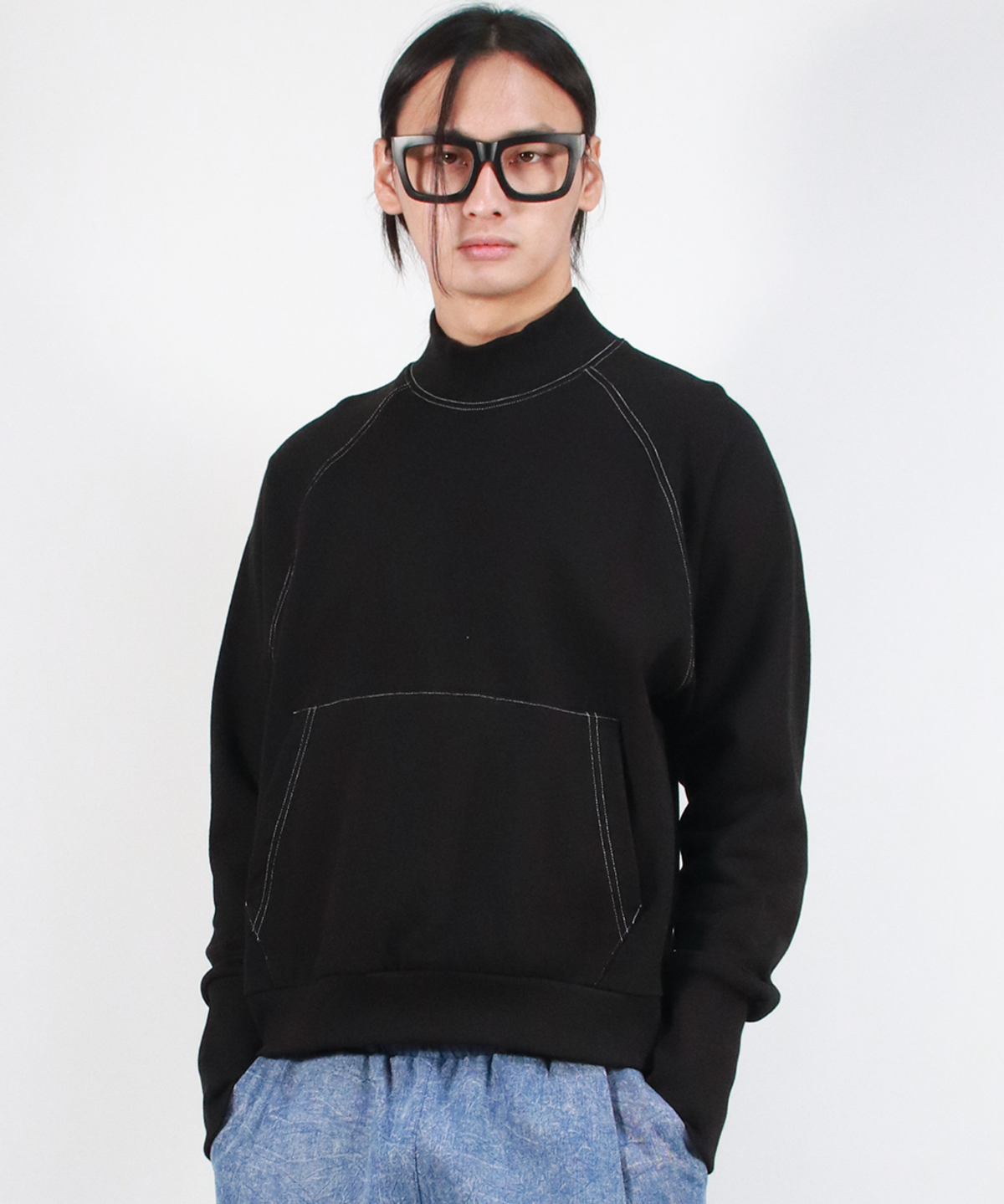 드마크(DEMARC) M HIGH-NECK MEDIUM-FIT STITCH RAGLAN SWEATSHIRT -  Black