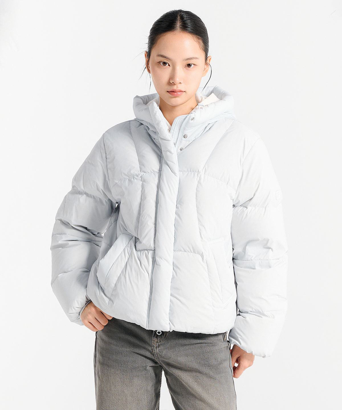 휠라(FILA) 여성 플로우 후드 다운 라이트블루(FS254DJ01F002442)