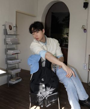 블랙 CKJ 리버서블 플랩 투포켓 백팩 4G3154G UB1