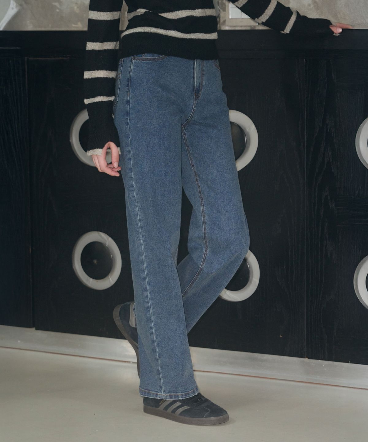 레더리(LEATHERY) 포켓 스티치 스트레이트 데님 팬츠 [BLUE]
