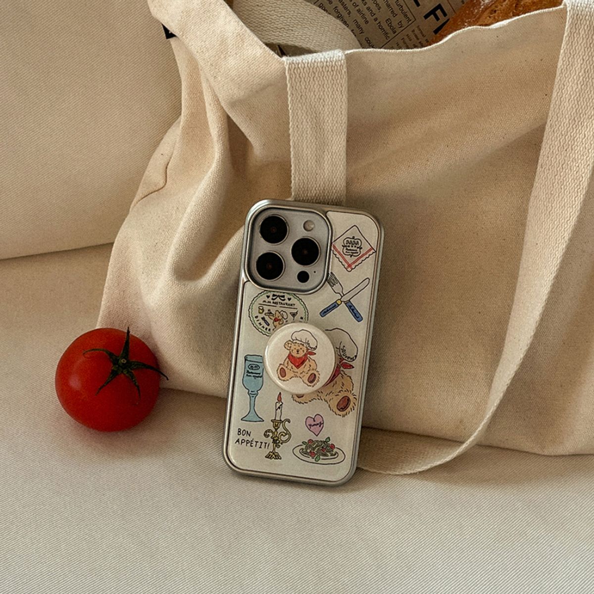 메이드모먼(MADEMOMENT) vintage restaurant pattern 디자인 [실버 맥세이프 범퍼케이스]