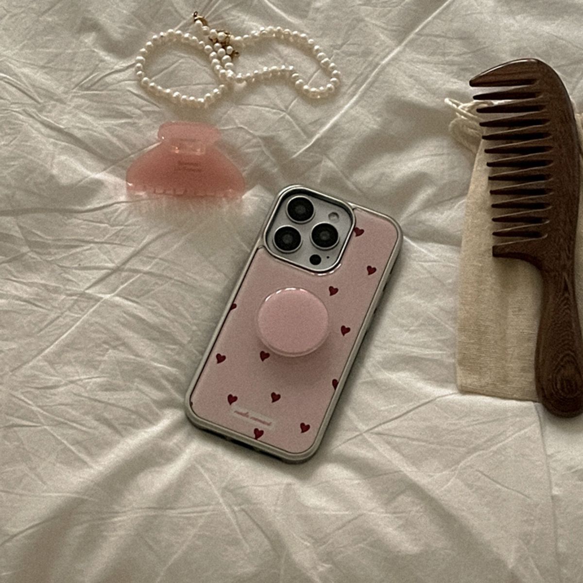 메이드모먼(MADEMOMENT) sweet knit love 디자인 [실버 맥세이프 범퍼케이스]