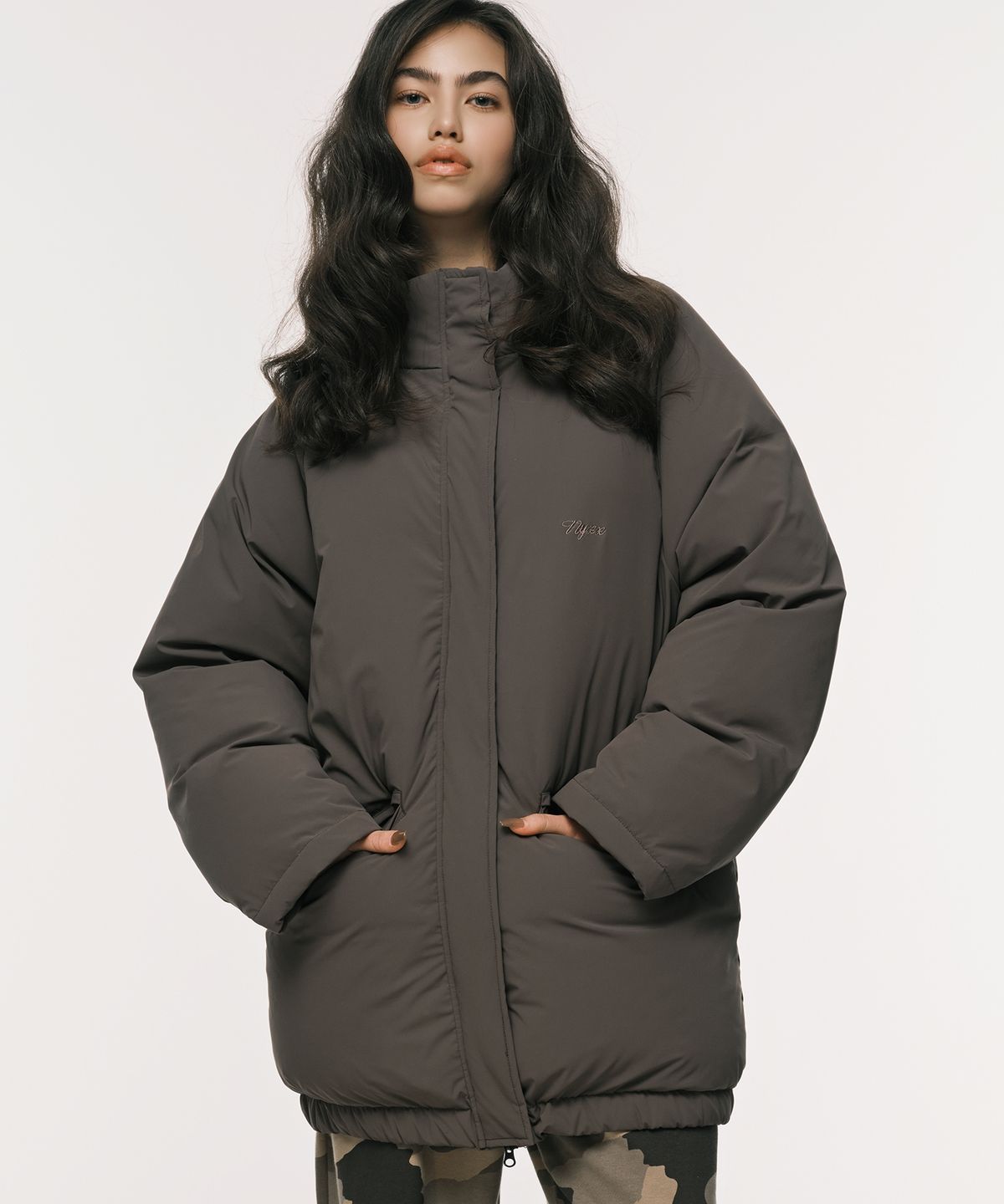 엔와이엑스엑스(NYXX) LONG DOWN PUFFER KHAKI BROWN