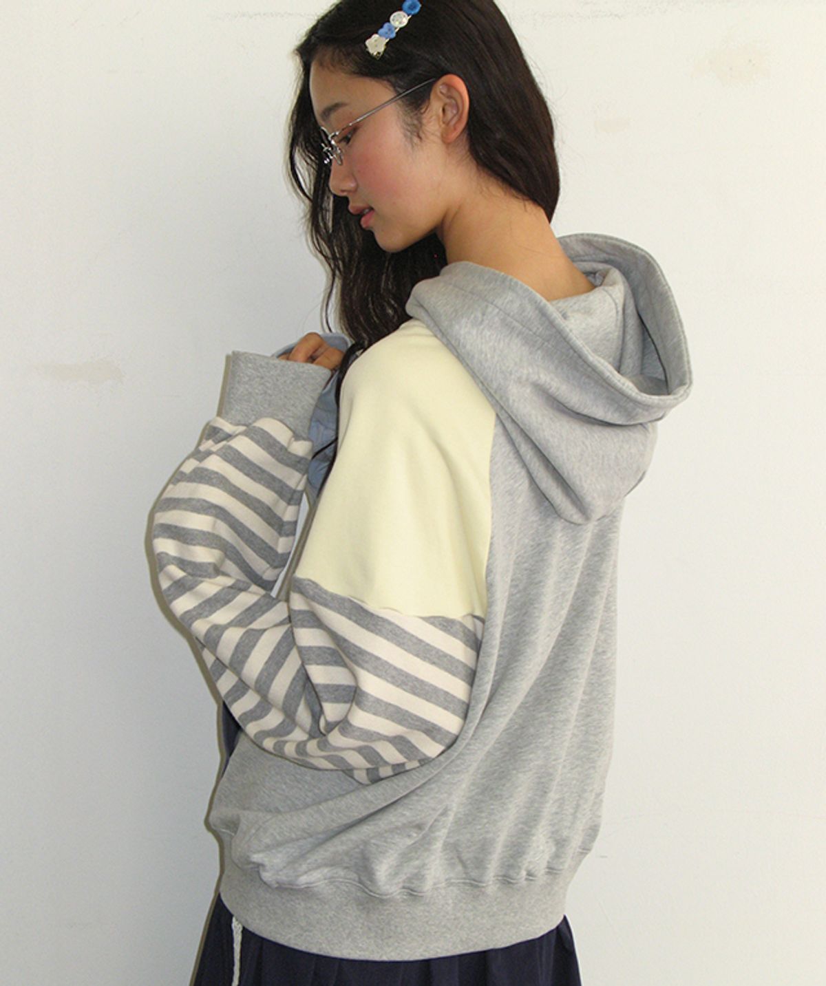 론론(RONRON) STRIPE COLOR BLOCK HOODIE GREY