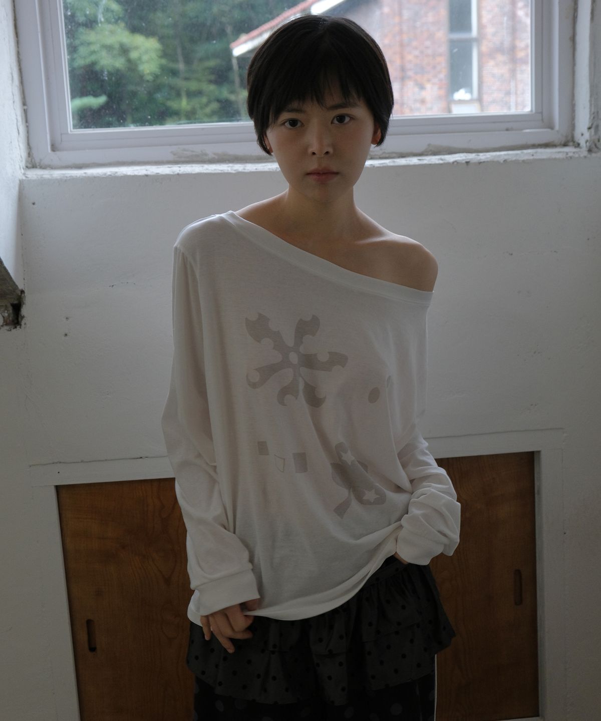 바니쉬먼트(VANISHMENT) [tube top set] One shoulder tee_lucky