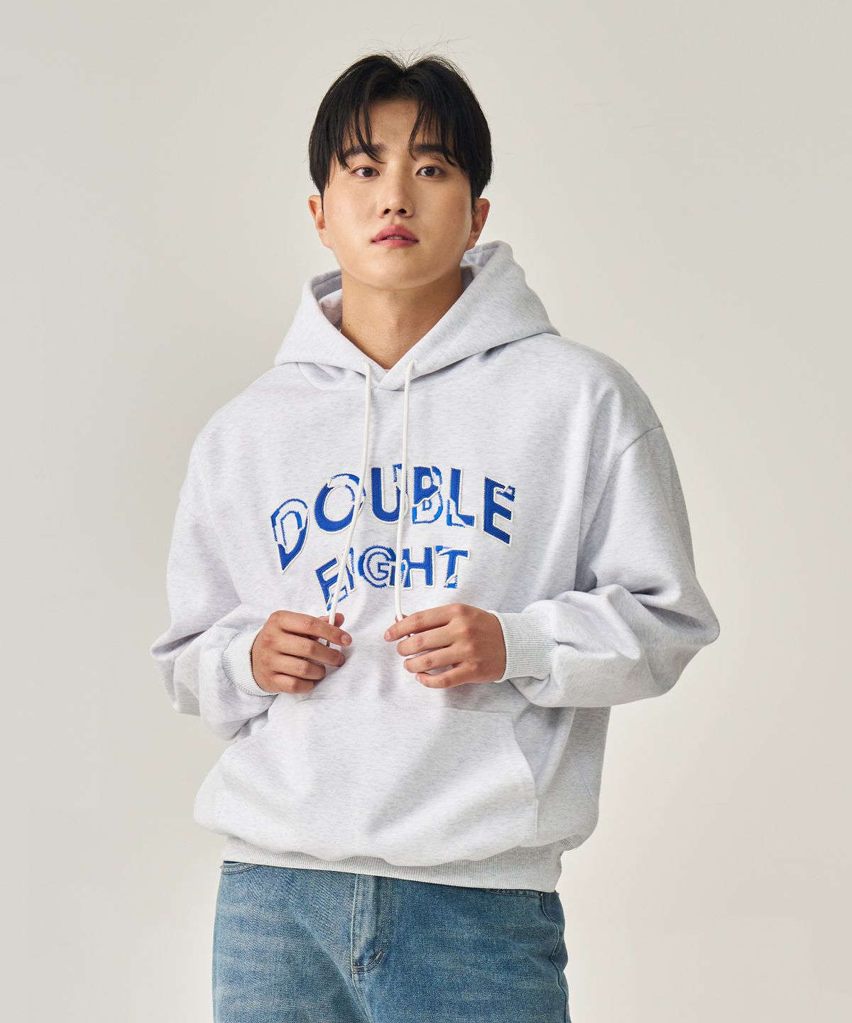 더블에잇(DOUBLE EIGHT) 웨이브 자수 후드 (화이트멜란지)