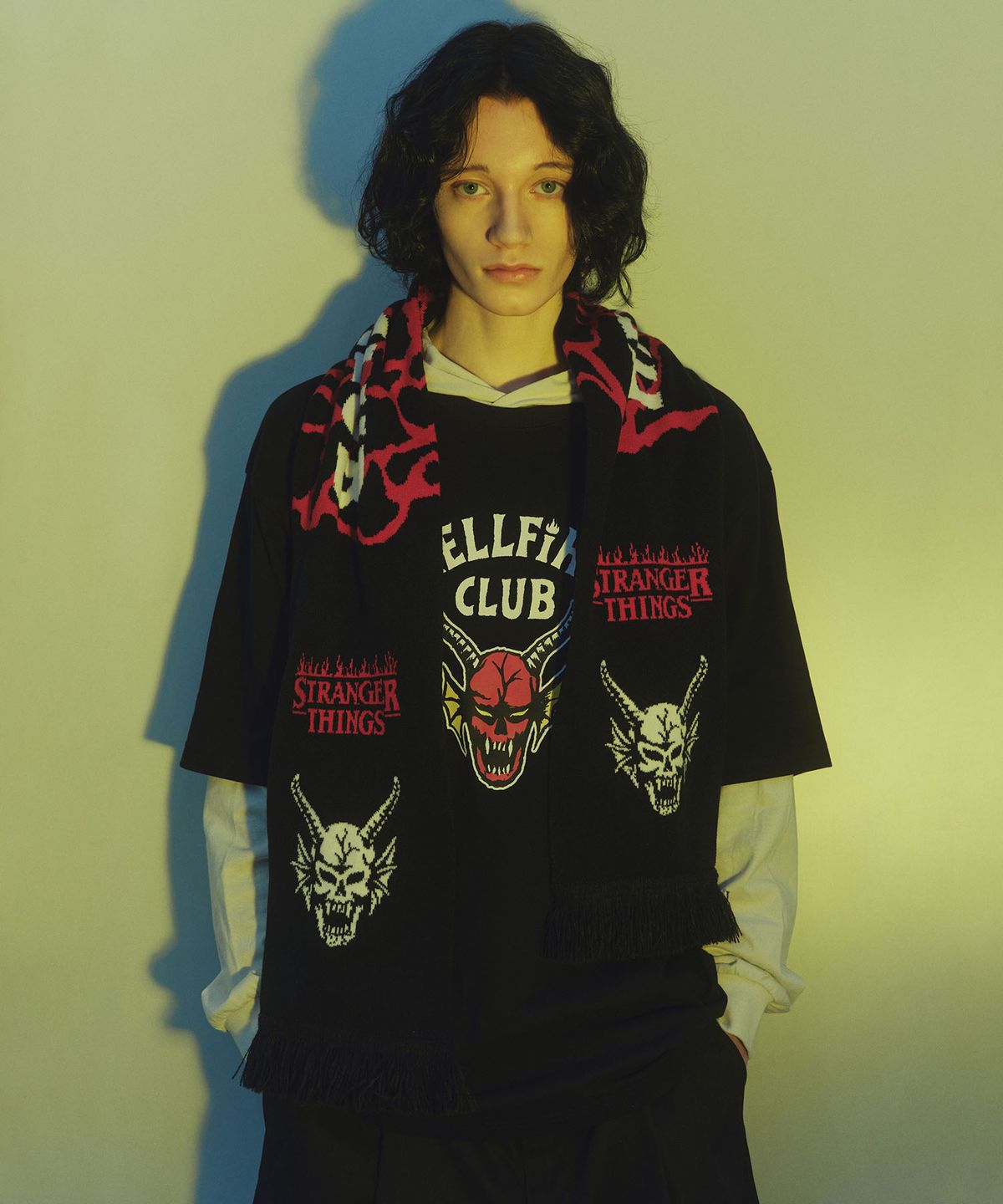 무신사 스탠다드(MUSINSA STANDARD) [기묘한 이야기 컬래버] HELLFIRE CLUB 머플러 [블랙]