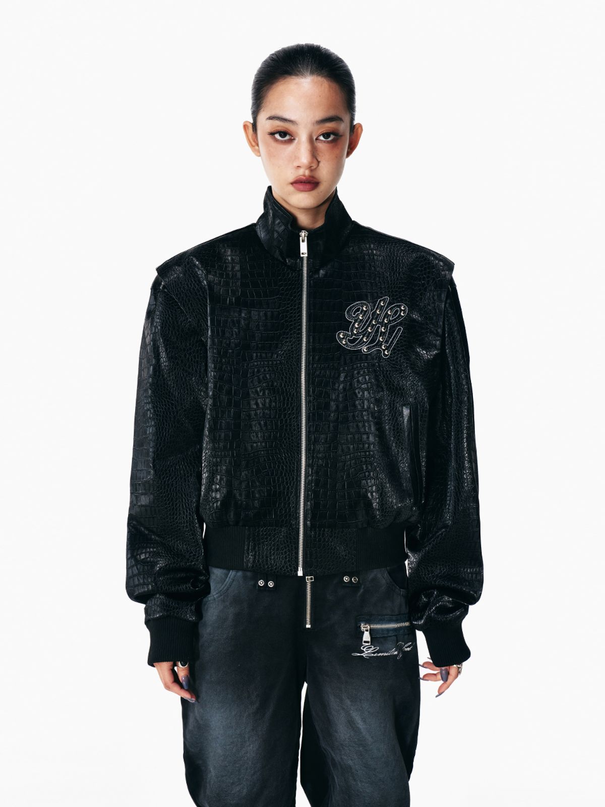 와이이이엘(YEEL) FAUX CROCODILE LEATHER WINGED JACKET BLACK