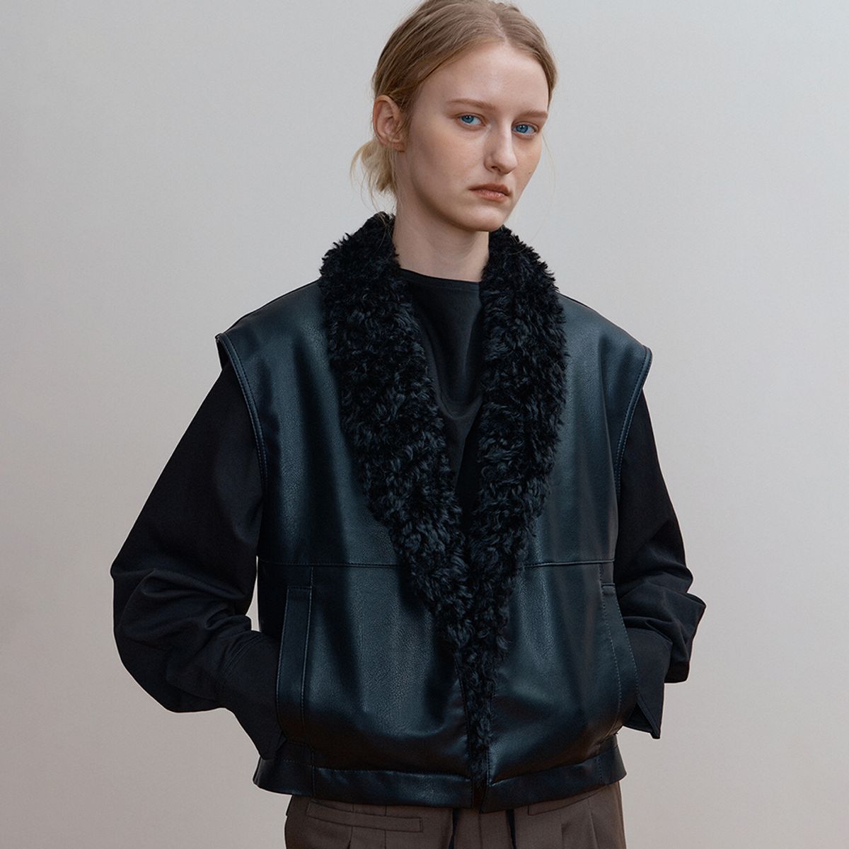 퍼블리카엑스(PUBLICKA X) SHILOH VEST BLACK