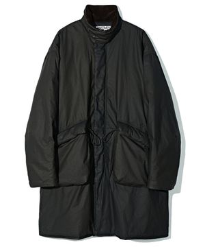 코티드 익스플로러 패디드 코트 블랙