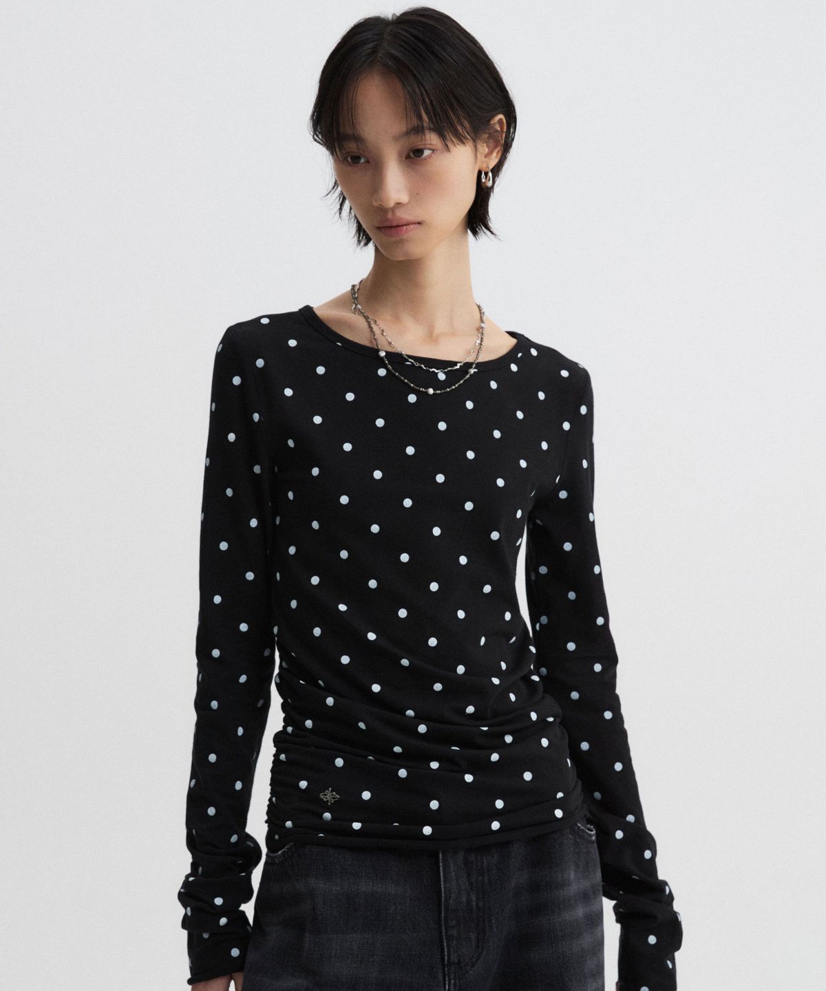 디앤에스알 우먼(DNSR WOMEN) 도트 롱슬리브 블랙