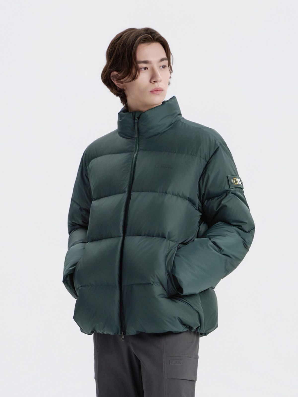 내셔널지오그래픽(NATIONALGEOGRAPHIC) N254UDW970 나나패딩 하이넥 구스다운 점퍼 D/GREEN