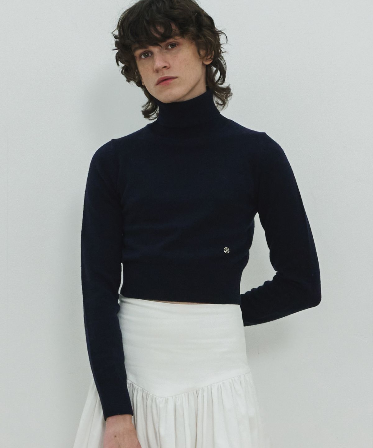 문선 아카이브(MOONSUN ARCHIVE) MJ Crop Turtle Neck Knit / Navy