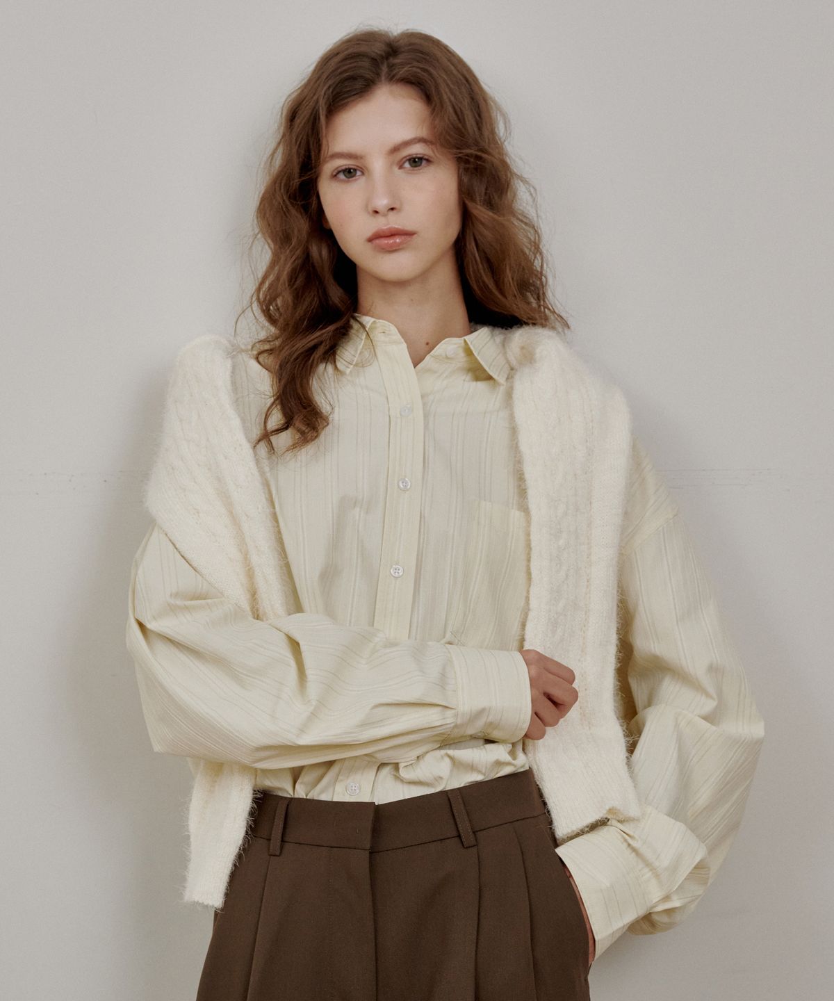 로시로우(LOSSYROW) Creamy Stripe Over Shirt Cream