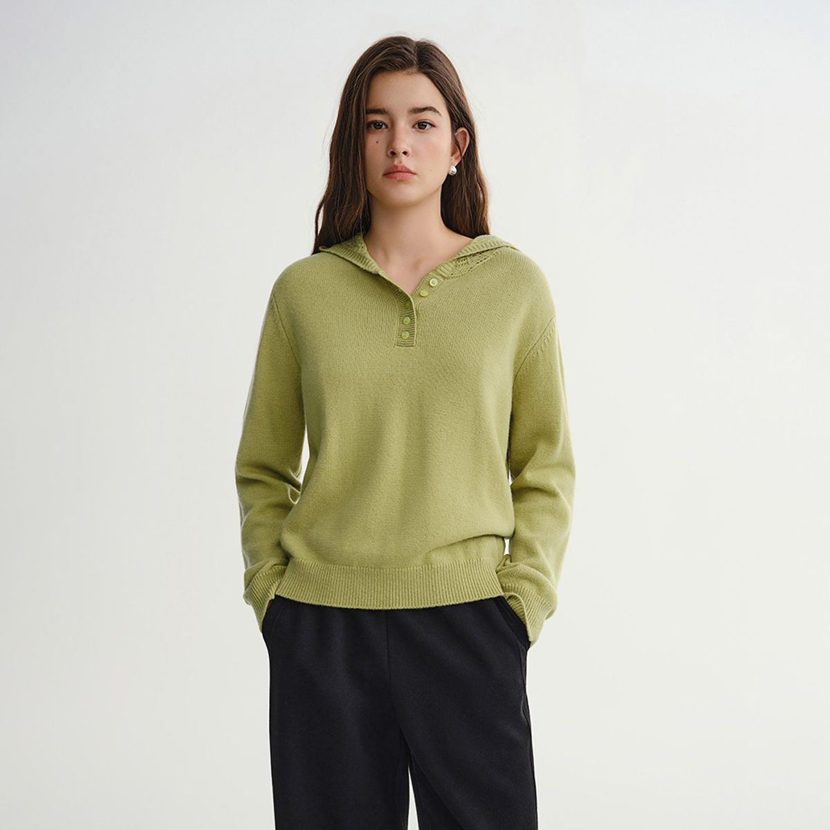 에이앤레이(AEIREI) AR_Crochet hooded knit sweater_GREEN