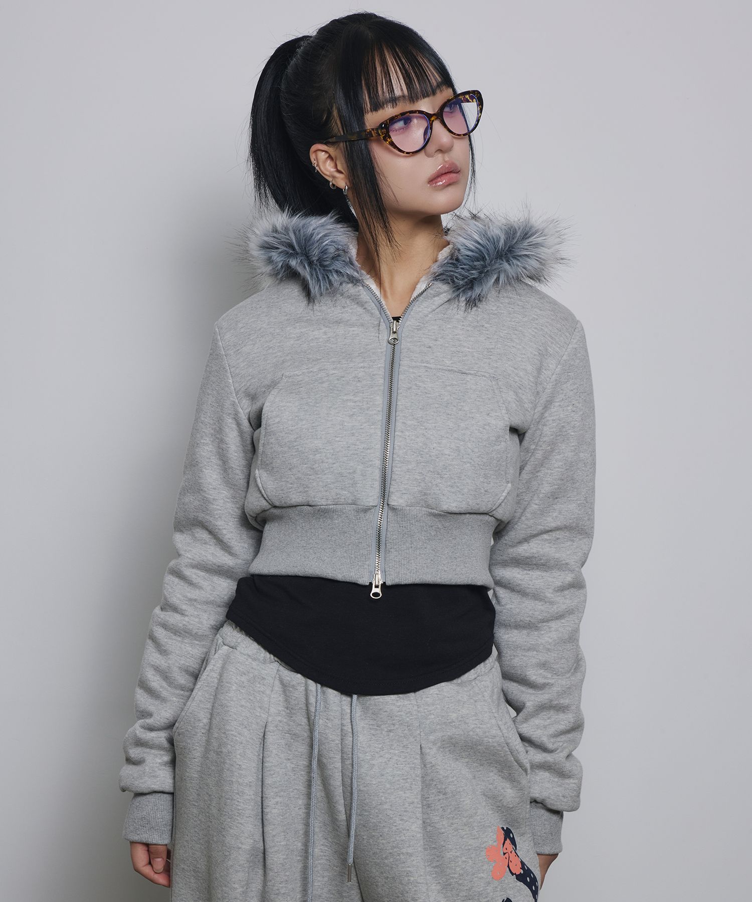 MUSINSA | SLEEKGLOW Crop fur two-way hooded zip-up [Gray]