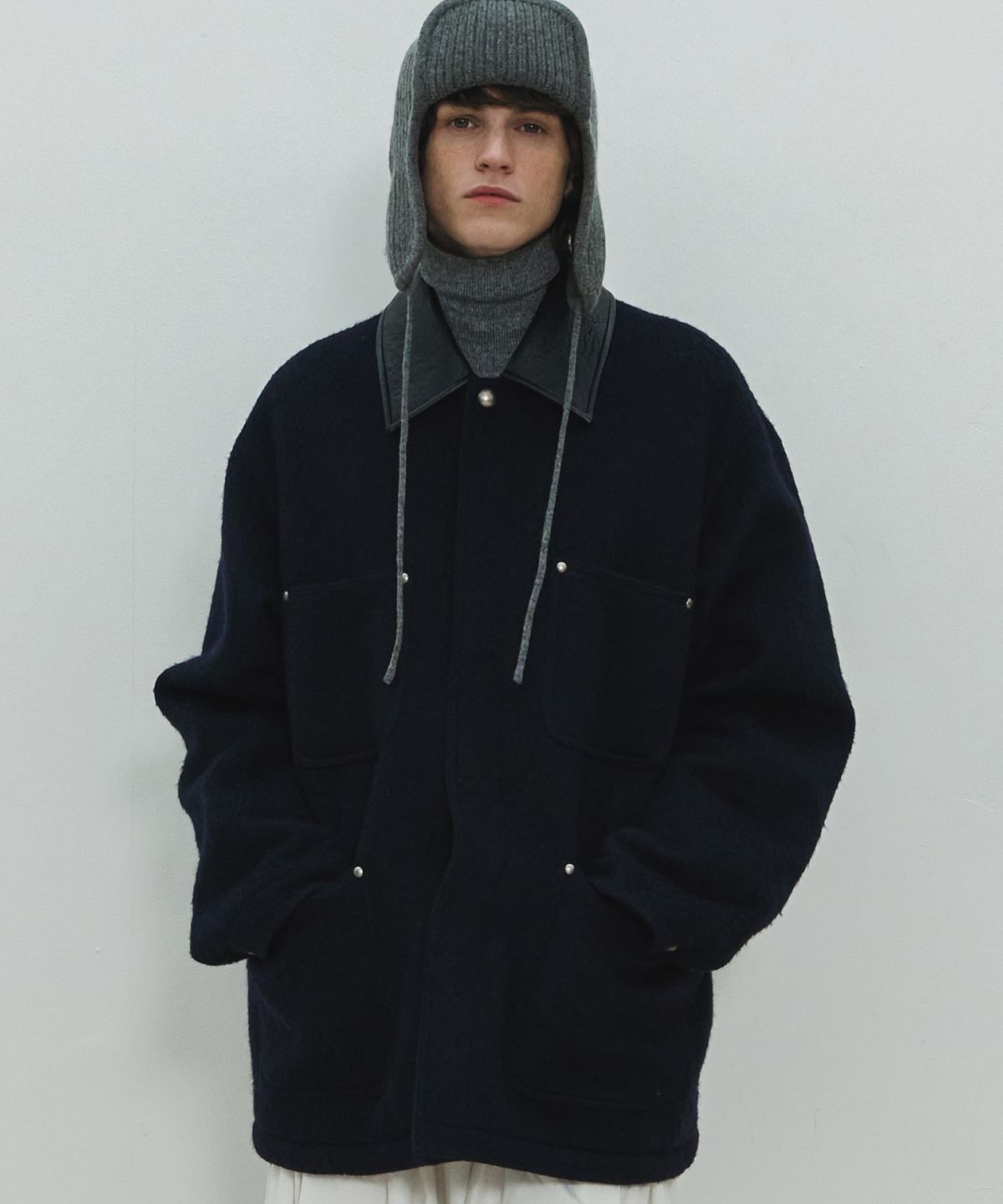 문선(MOONSUN) UNISEX, Studed Wool Half Coat / Navy