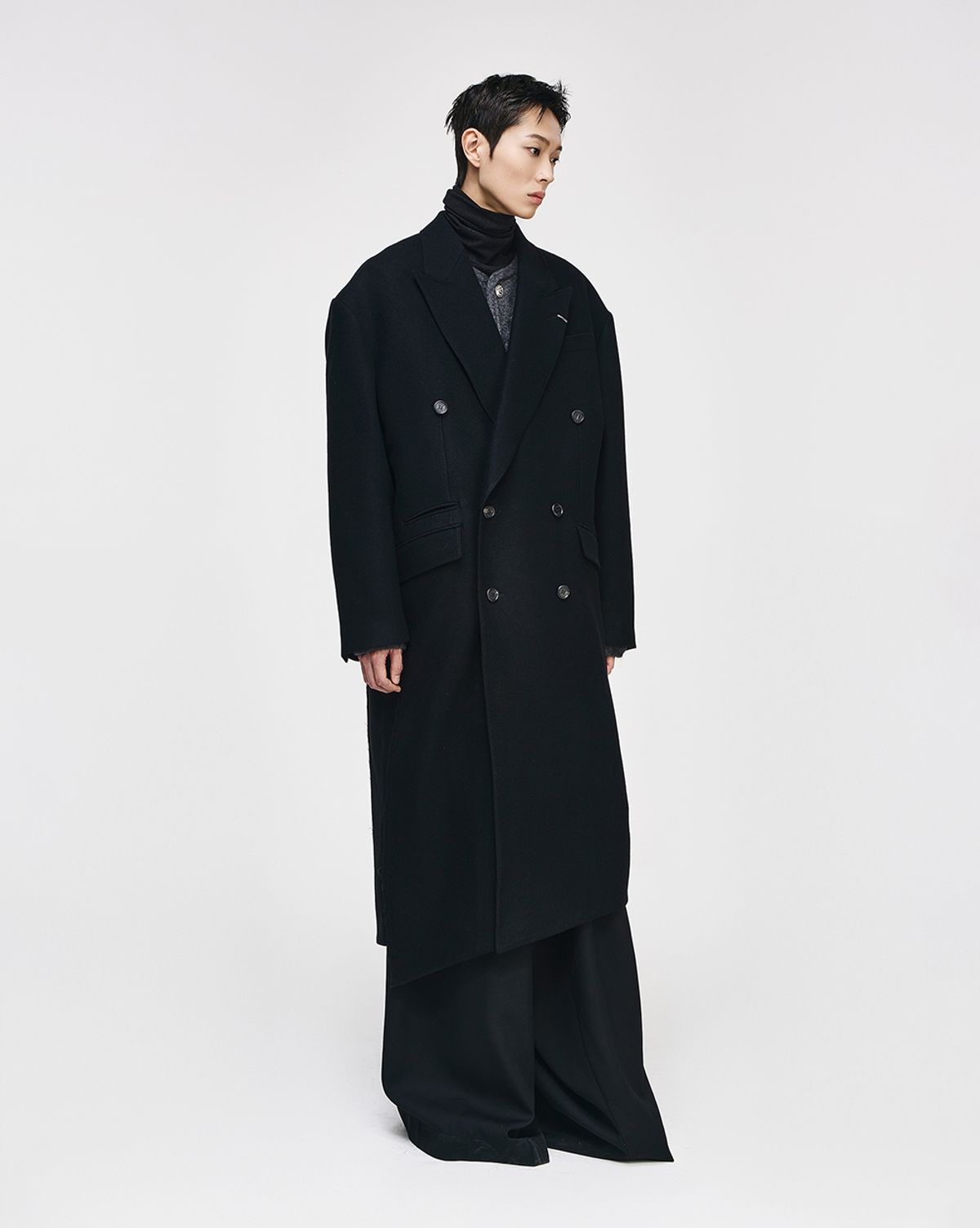 송지오(SONGZIO) 송지오옴므 어시메트릭 더블 브레스트 코트 블랙 SH6CT600BK