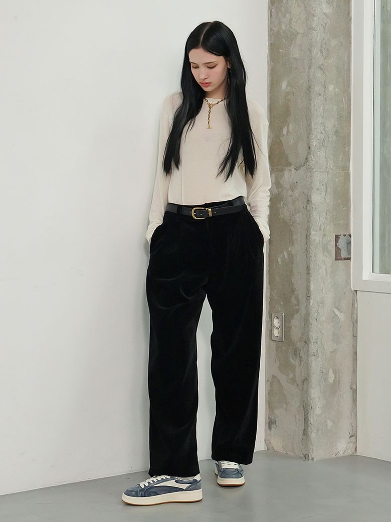 마렌 MAREN 매트 벨벳 와이드팬츠 (블랙)