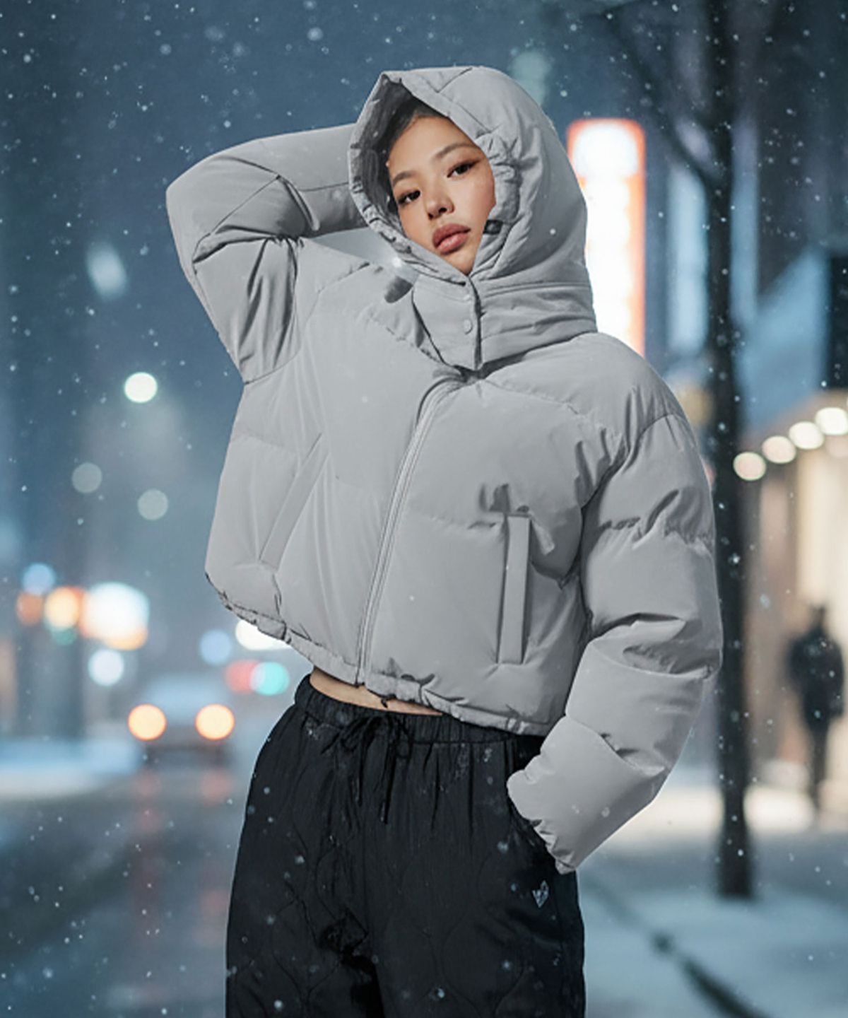 젝시믹스(XEXYMIX) 글로시 푸퍼 크롭 점퍼 XFK4JP1106
