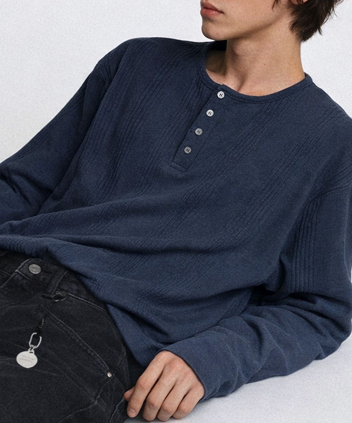 엑스오엑스(XOX) 리브드 헨리넥 긴팔 티셔츠[NAVY]