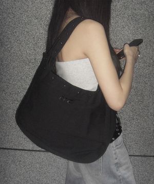 빈티지 캔버스 스터드 숄더백