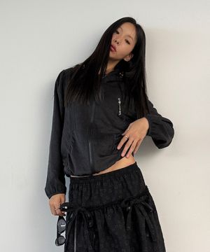 키링 셔링 레이스 스웨이드 후드 집업_블랙