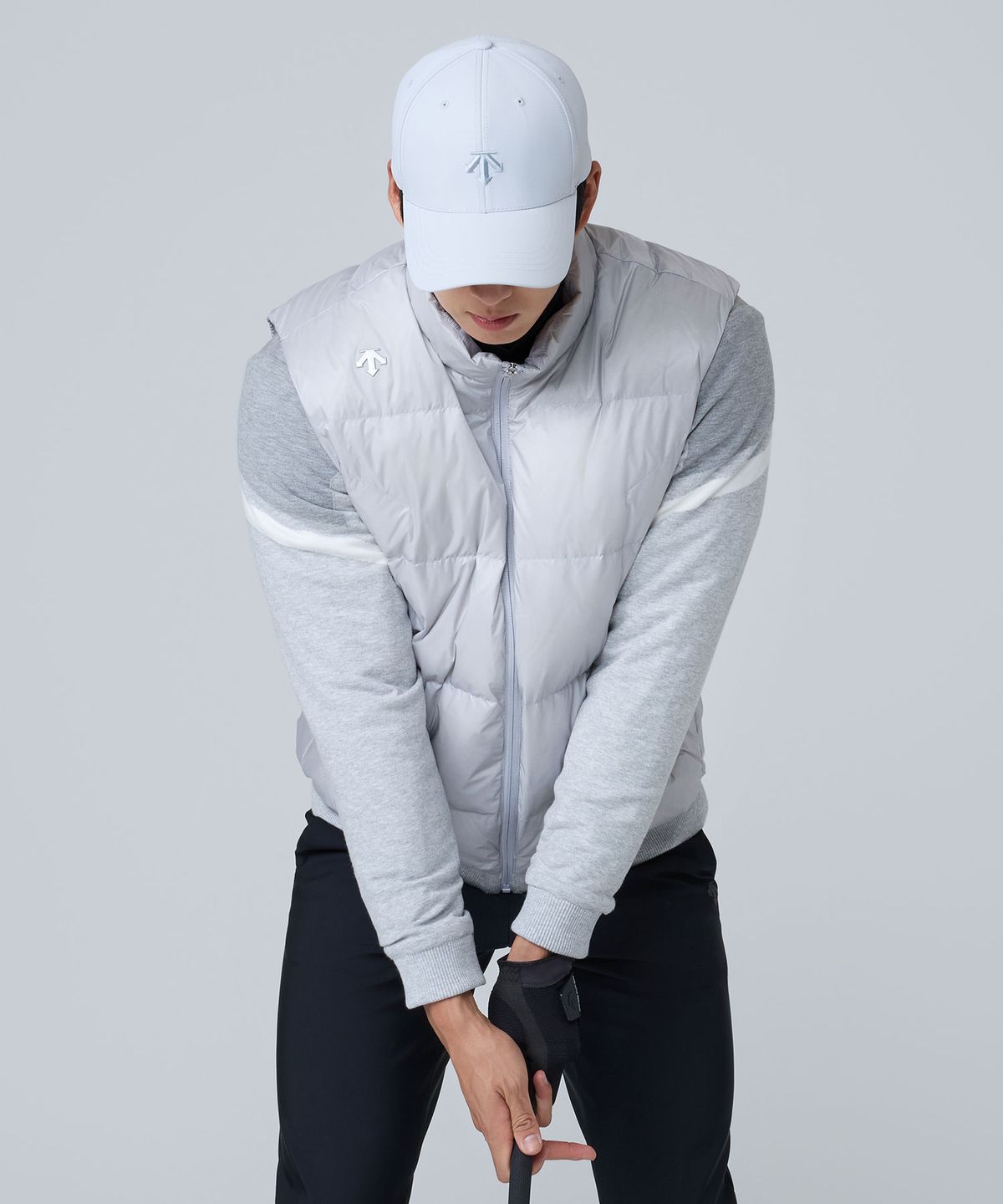 데상트 골프(DESCENTE GOLF) 아크먼트(ACMT) 남성 하이브리드 다운 점퍼  DQ42MFKOO2