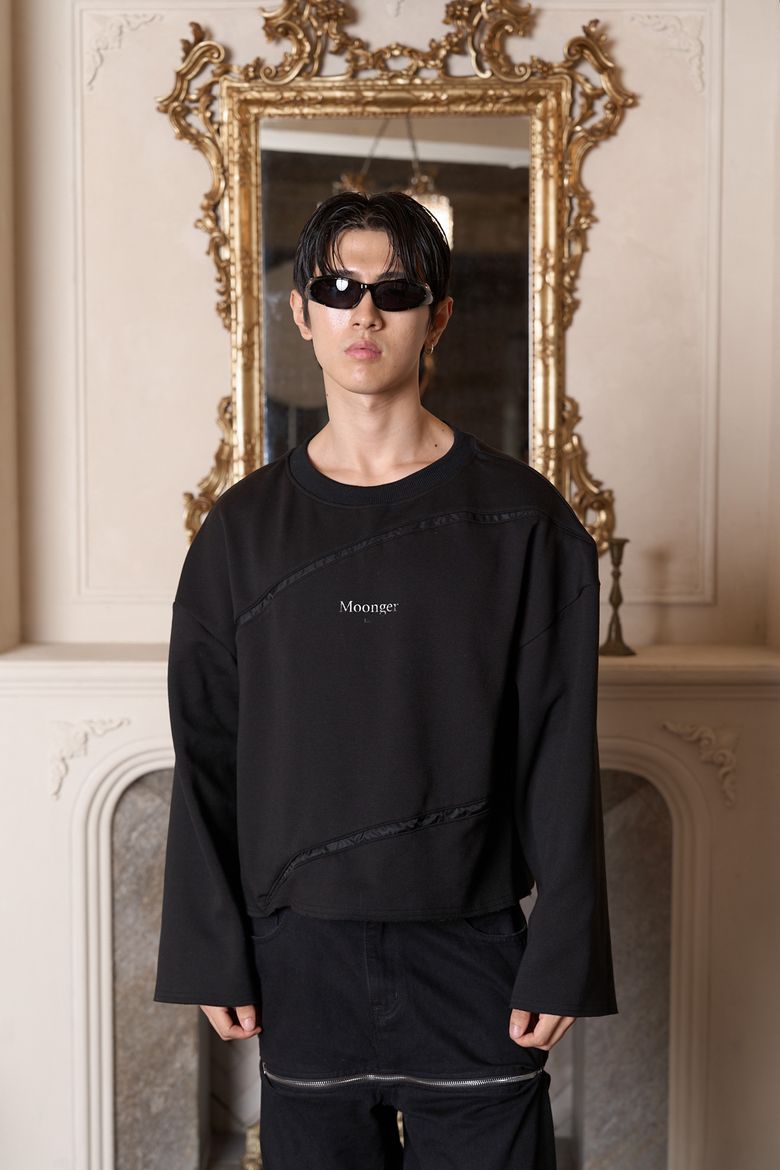 Paris 2 Cropped Fit Sweatshirt
