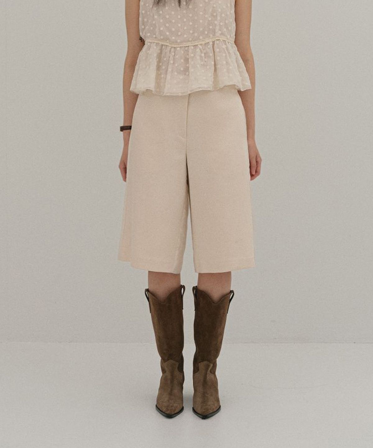 호와스(HOWUS) GLASS BERMUDA PANTS (CREAM)