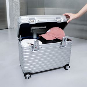 파일럿 풀 알루미늄 캐리어 18인치 [실버]