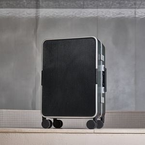 모던 프리미엄 캐리어 20인치 [블랙]