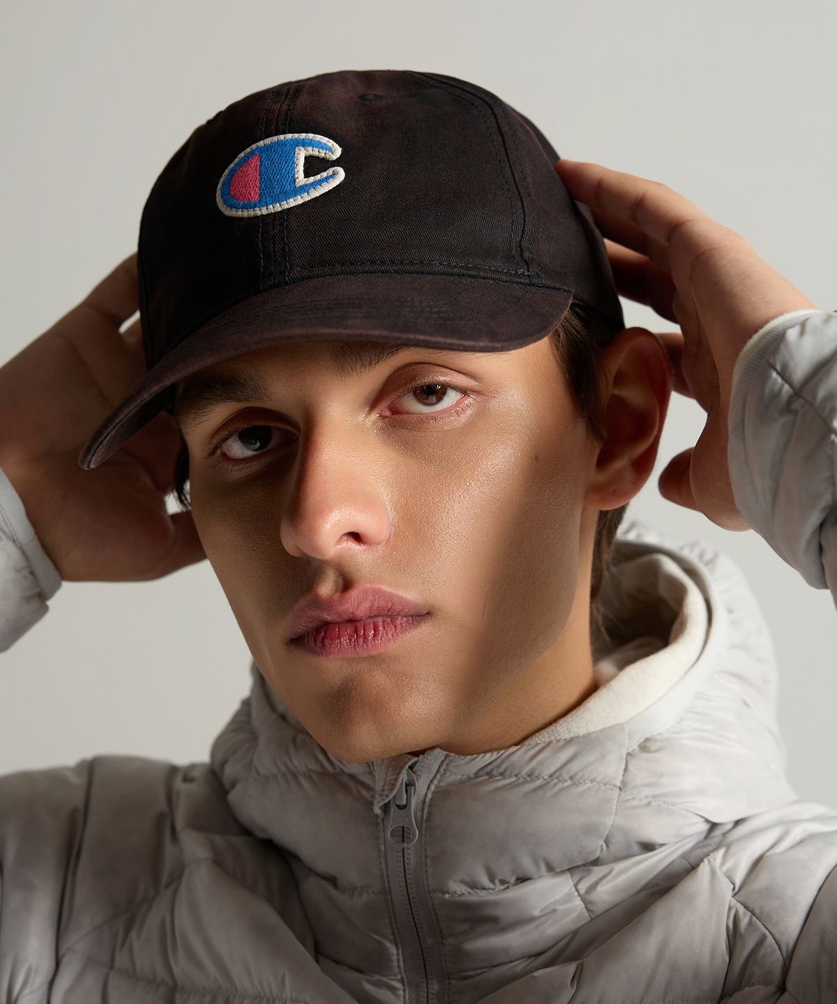챔피온(CHAMPION) 빅 C로고 워시드 볼캡 Black