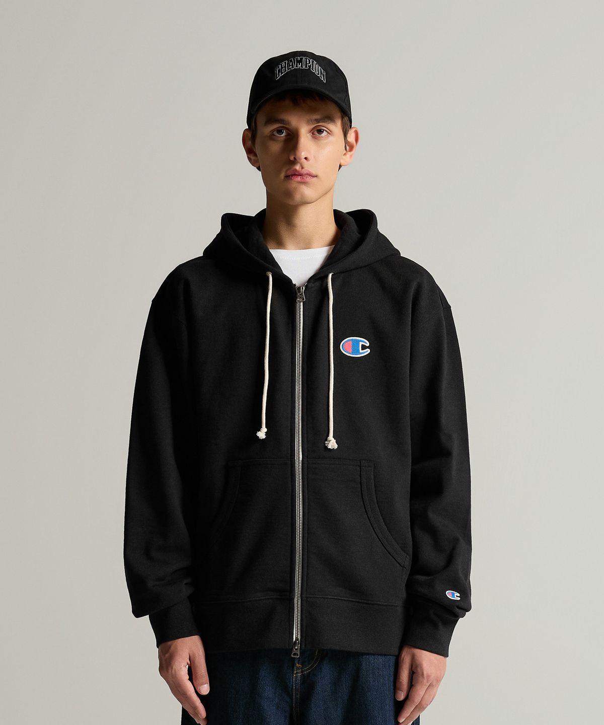 챔피온(CHAMPION) 헤리티지 로고 루즈핏 후드 집업 Black
