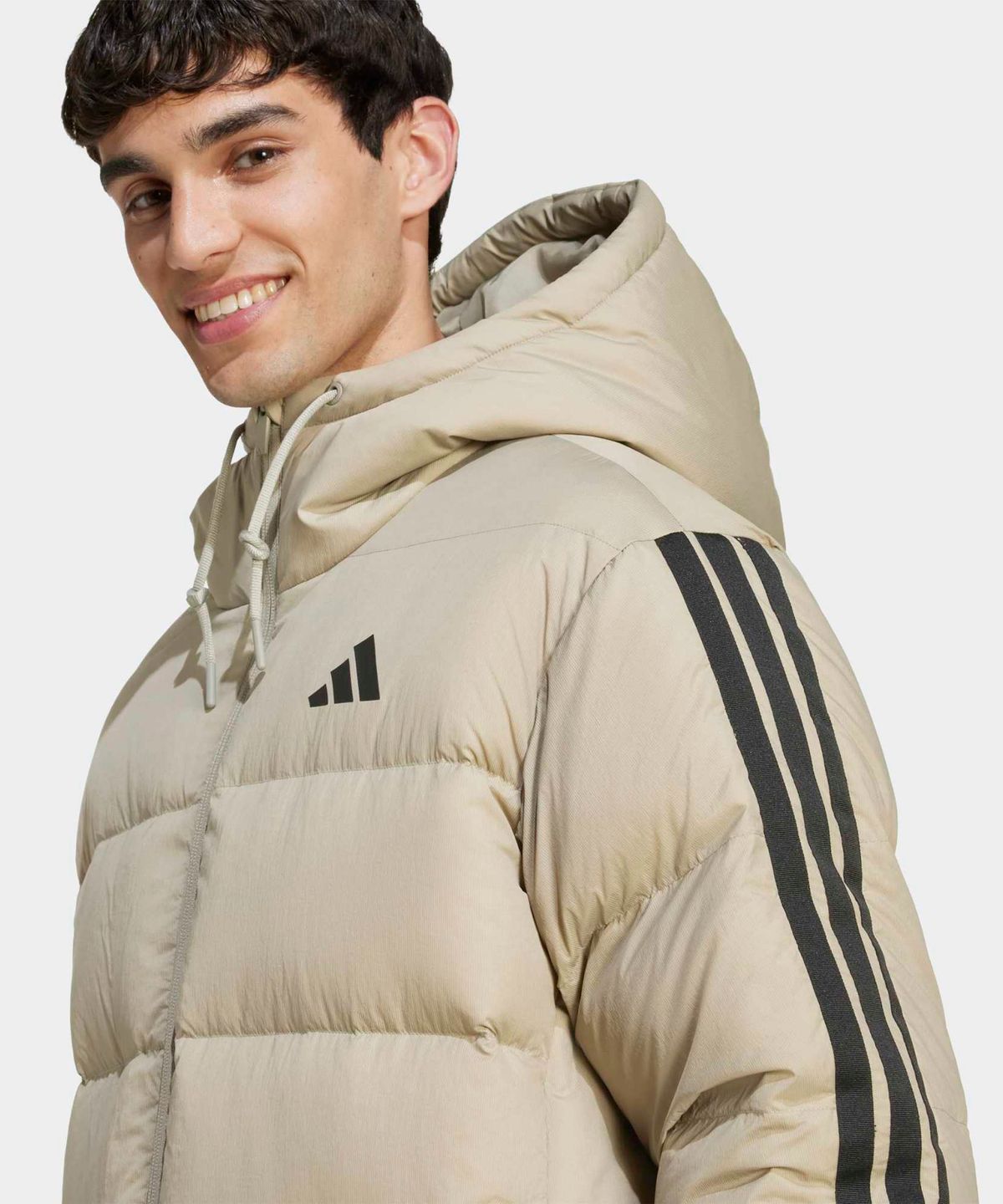 아디다스(ADIDAS) 클라이마웜 3-스트라이프 푸퍼 다운 후드 재킷 - 퍼티베이지 / JM4166